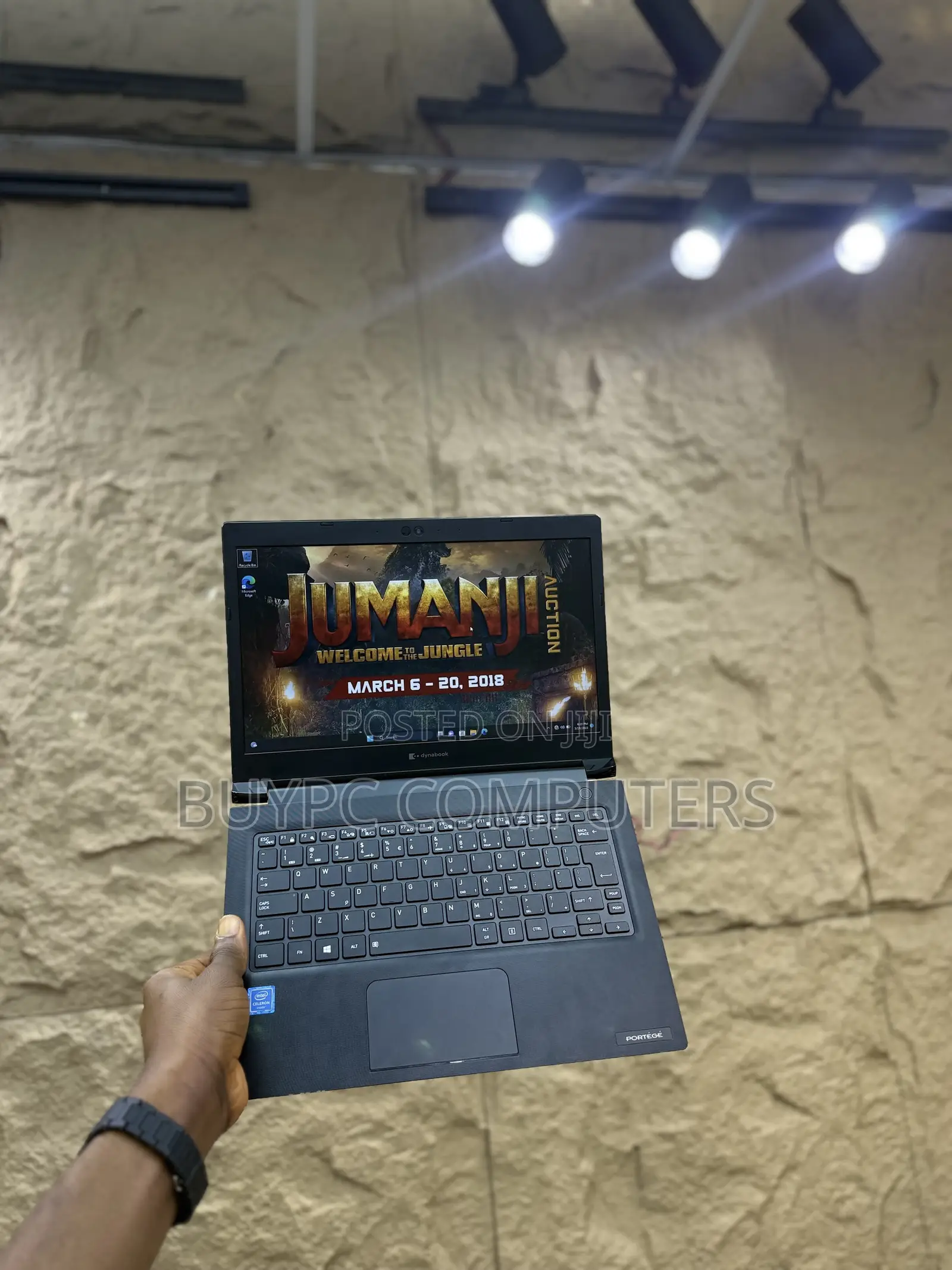 Laptop Toshiba A30 4GB Intel Celeron SSD 128GB