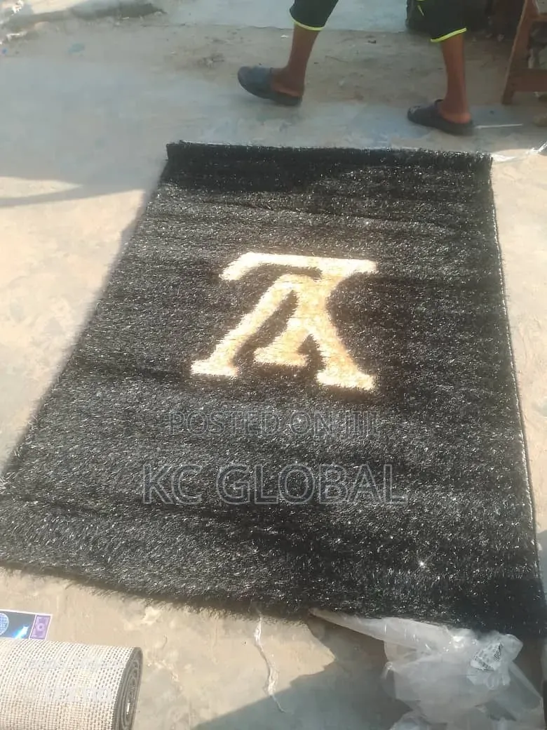Shaggy Quality Center Rug 4/6