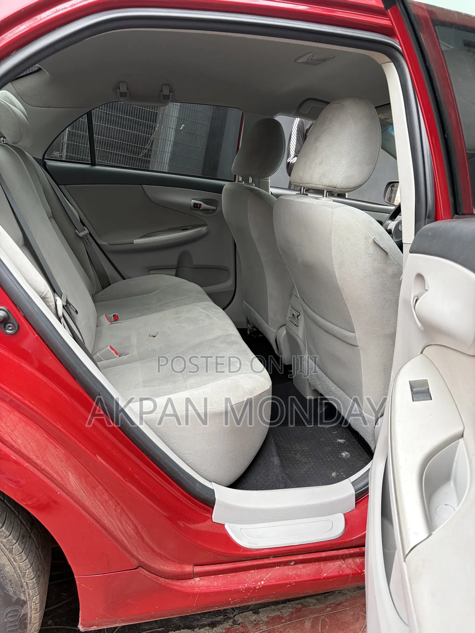 Toyota Corolla LE 4dr Sedan (1.8L 4cyl 4A) 2012 Red
