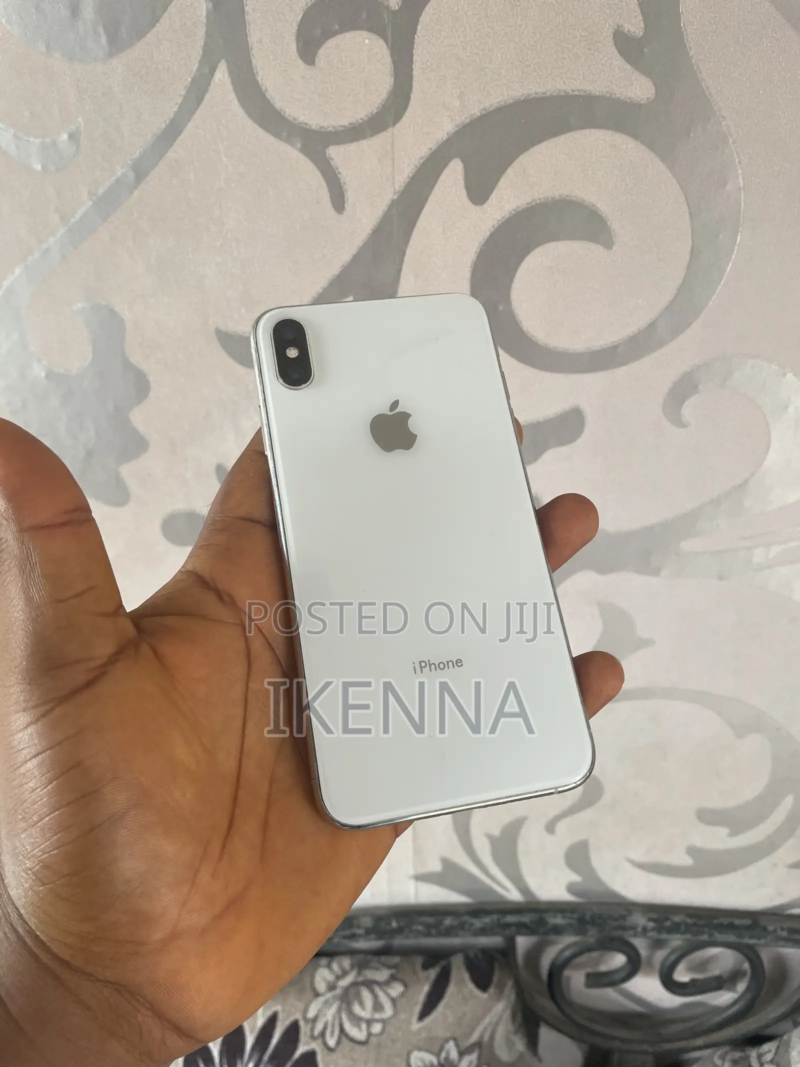 Apple iPhone XS Max 64 GB White