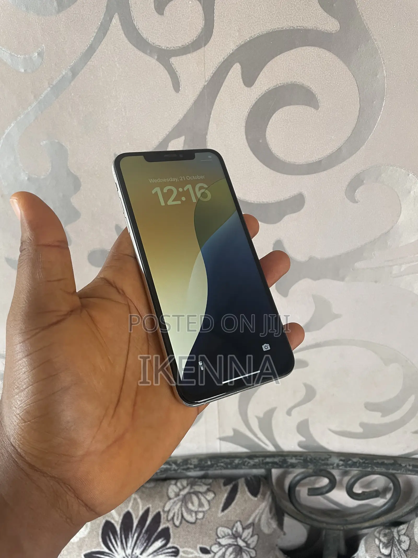 Apple iPhone XS Max 64 GB White