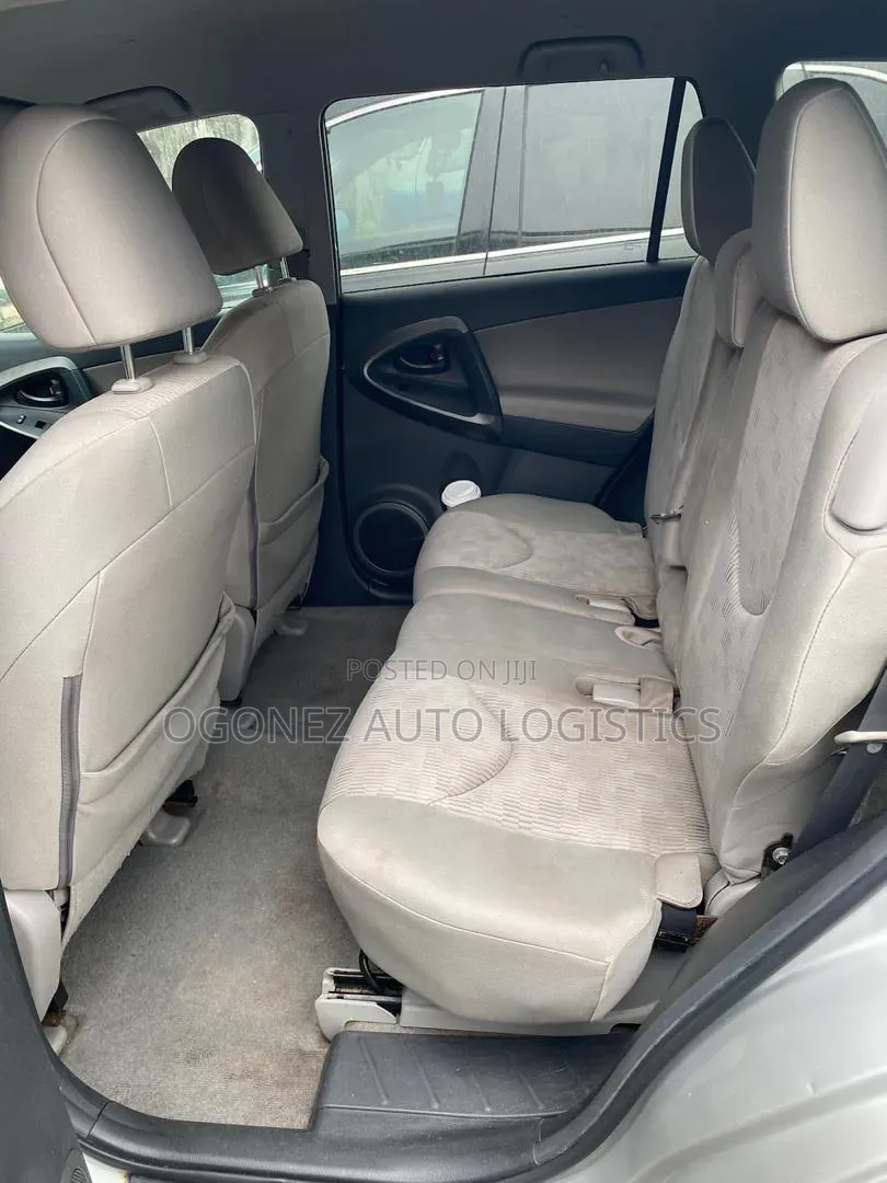 Toyota RAV4 2.5 2012 Silver