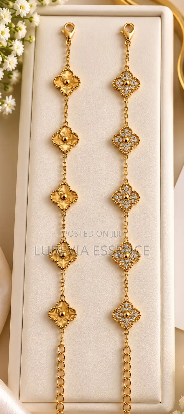 Gold-Tone Clover Link Bracelet 2in1