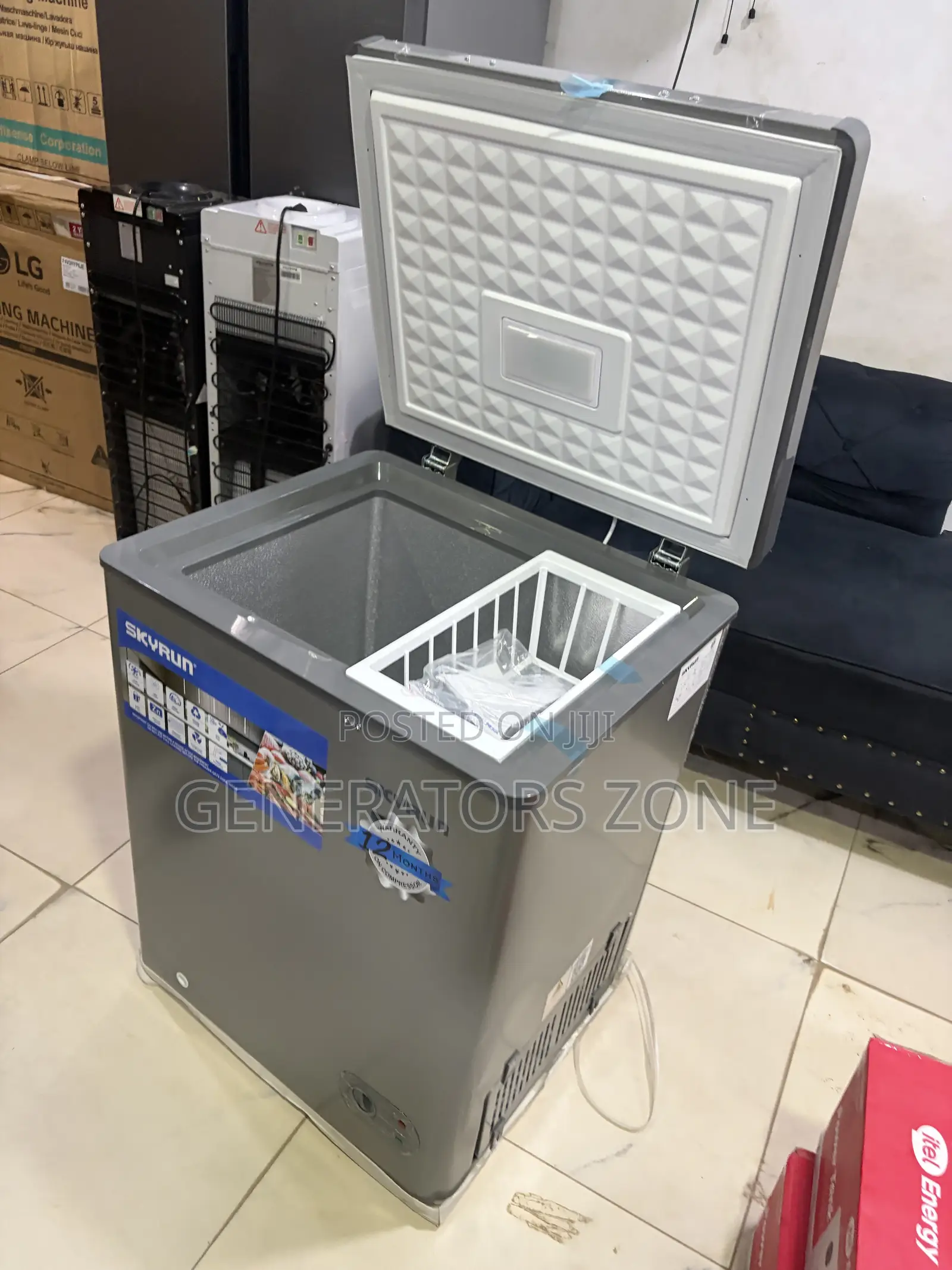 Skyrun BD-100HW 100L Chest Freezer for Bulk Grocery Storage