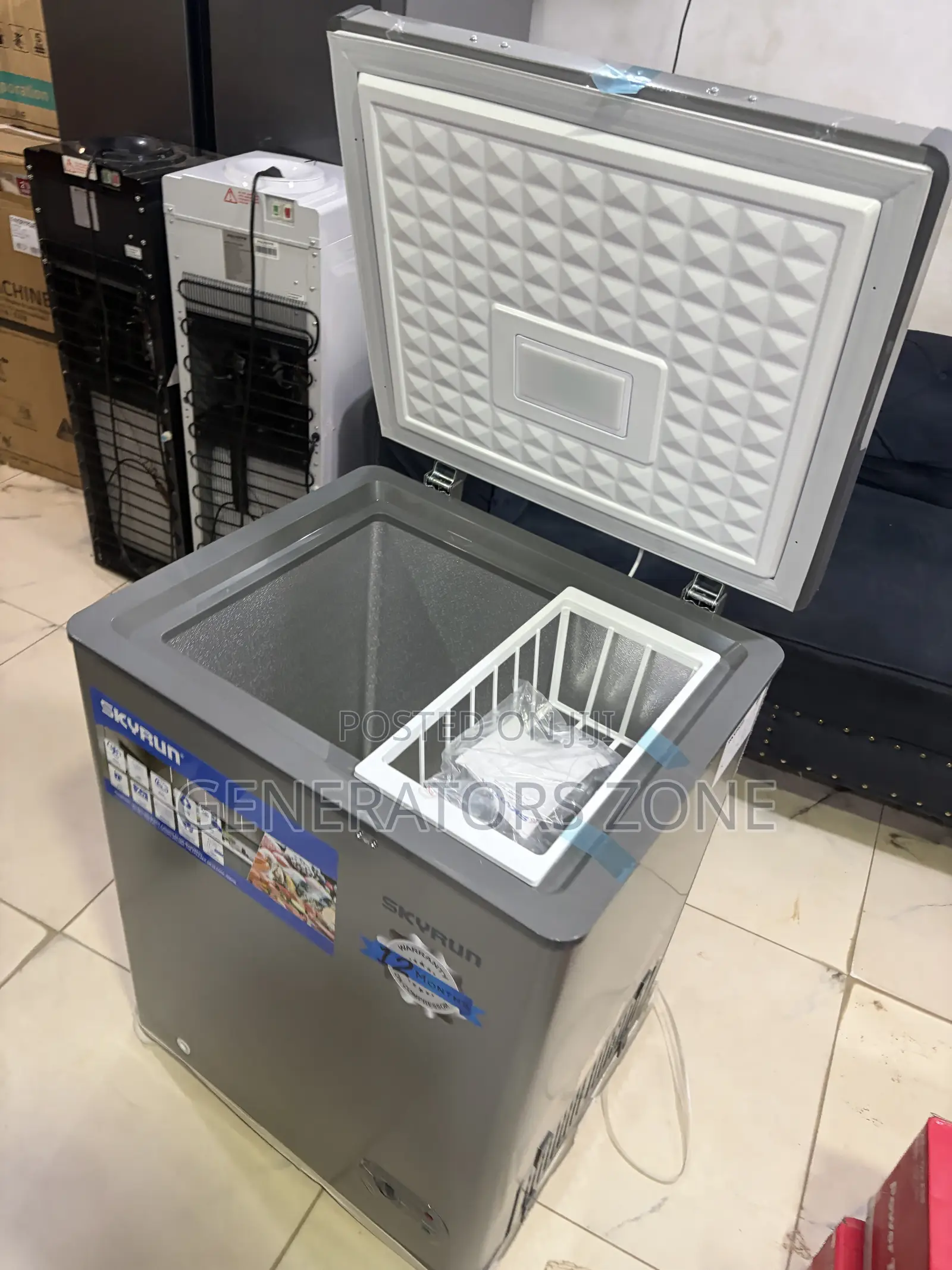 Skyrun BD-100HW 100L Chest Freezer for Bulk Grocery Storage