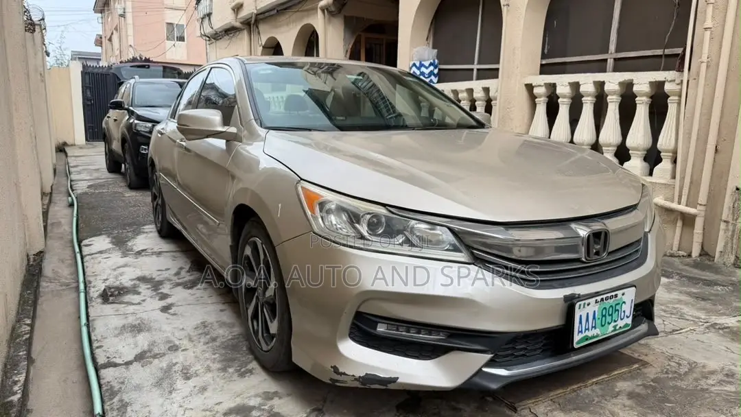 Honda Accord 2016 Gold