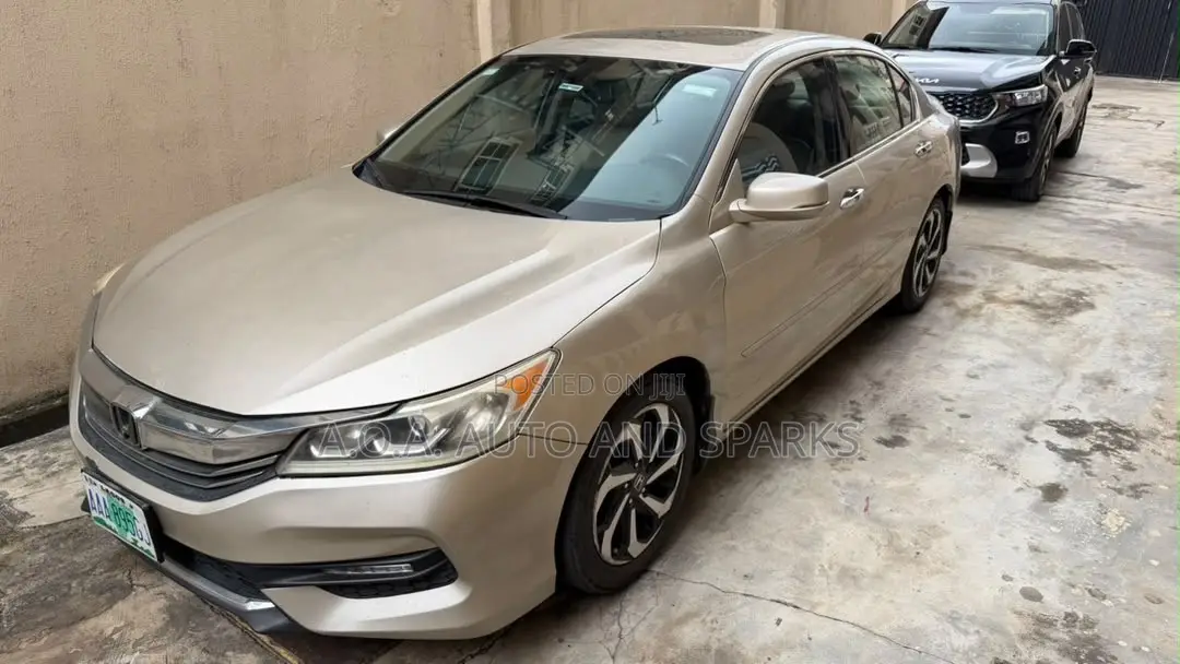 Honda Accord 2016 Gold