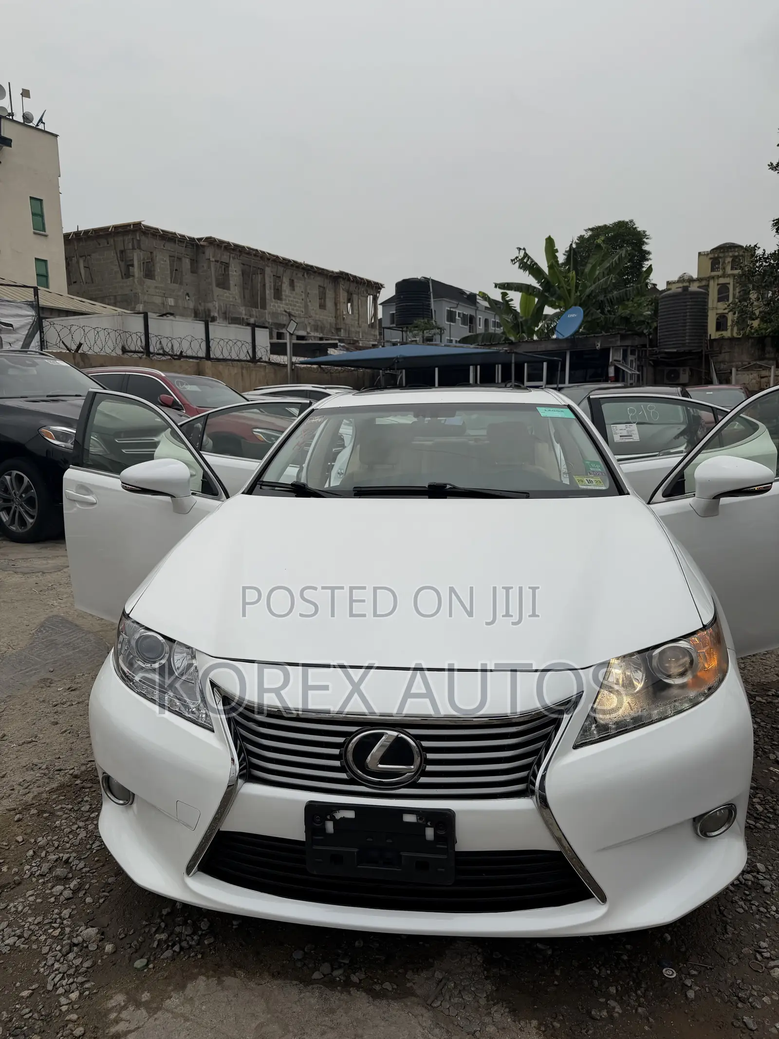 Lexus ES 350 FWD 2013 White