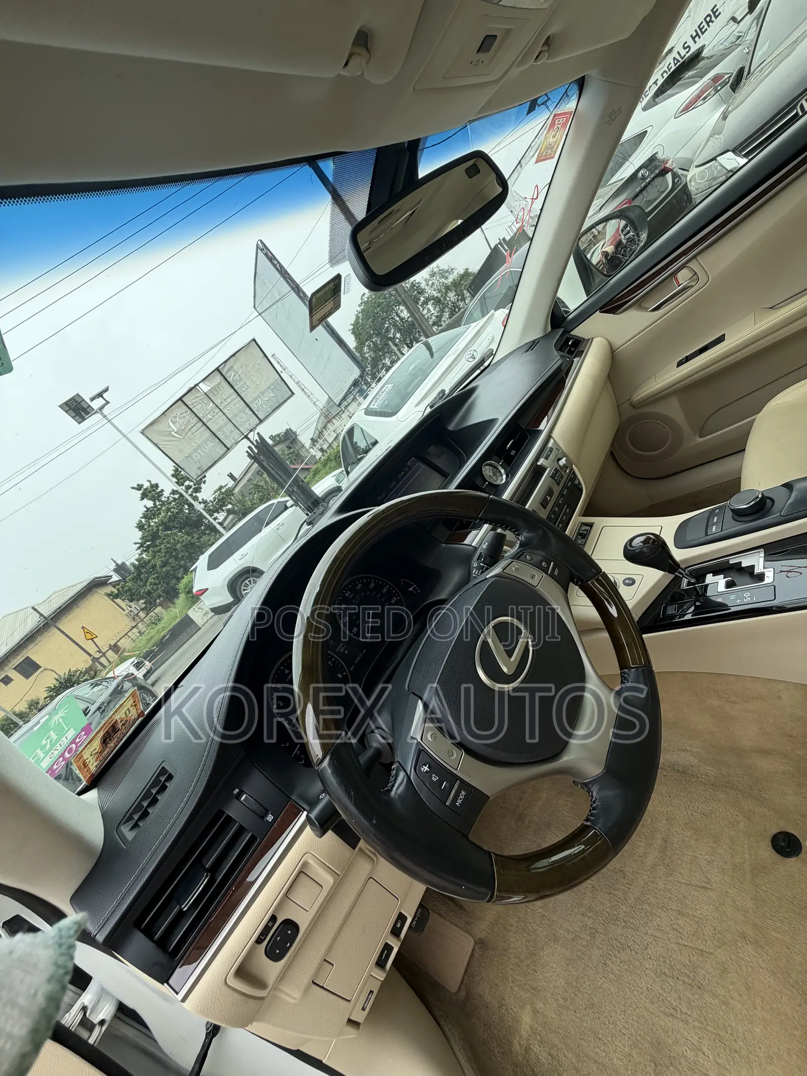 Lexus ES 350 FWD 2013 White