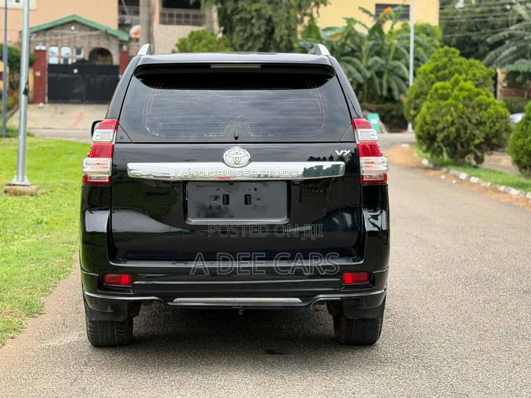 Toyota Land Cruiser Prado 2.8 2018 Black