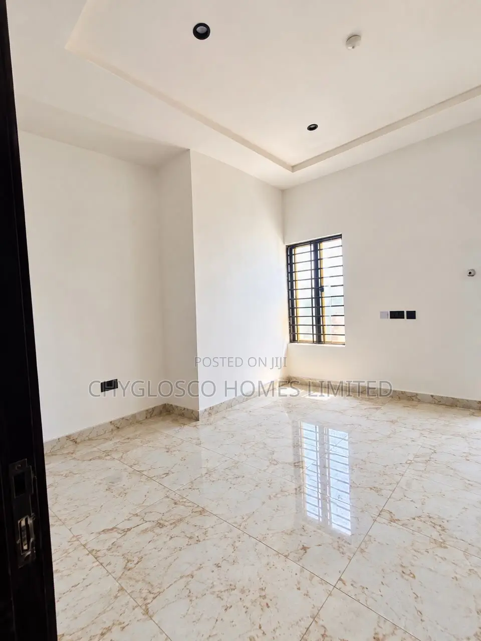 4bdrm Duplex in Apple Garden City,, New Layout for sale
