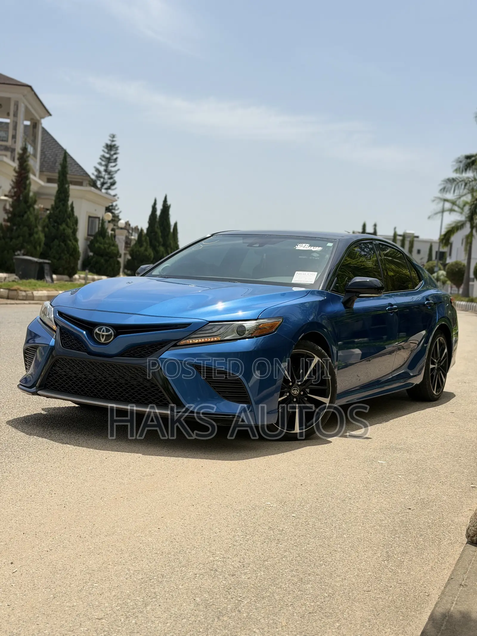 Toyota Camry 2019 Blue