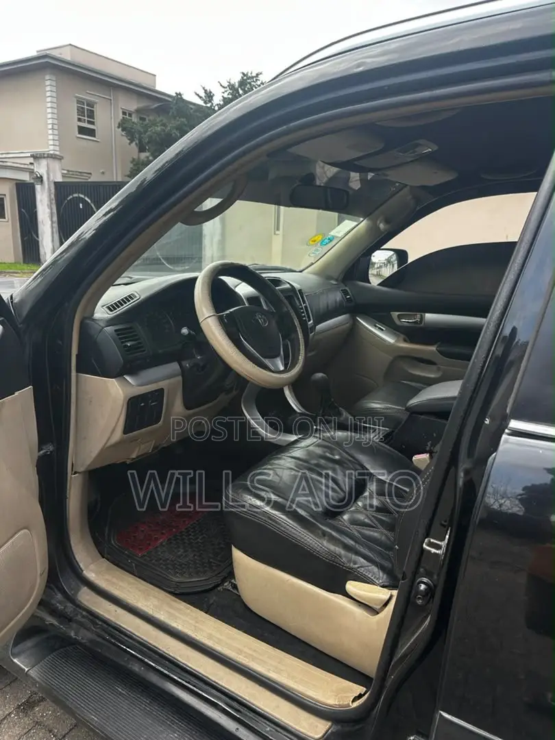 Toyota Land Cruiser Prado 2008 Black