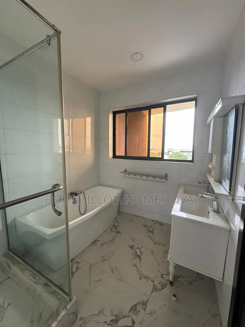 4bdrm Maisonette in Banana Island Ikoyi for rent