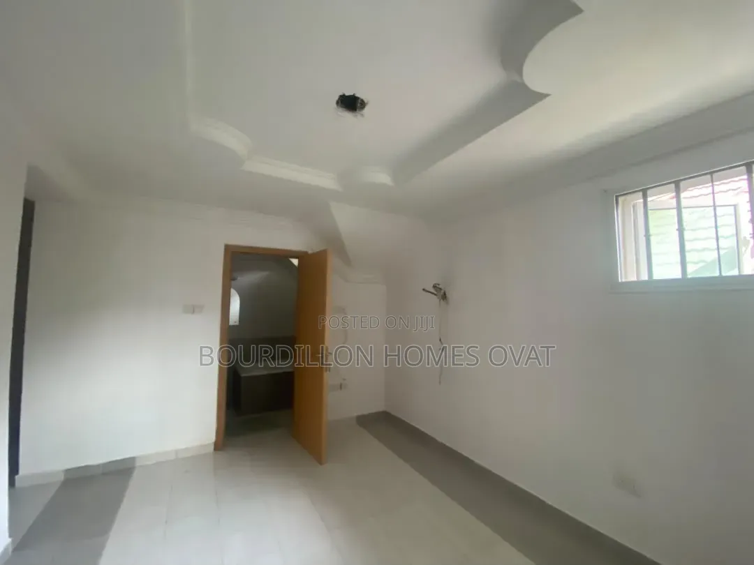 4bdrm Duplex in Ikate Lekki Lagos for rent