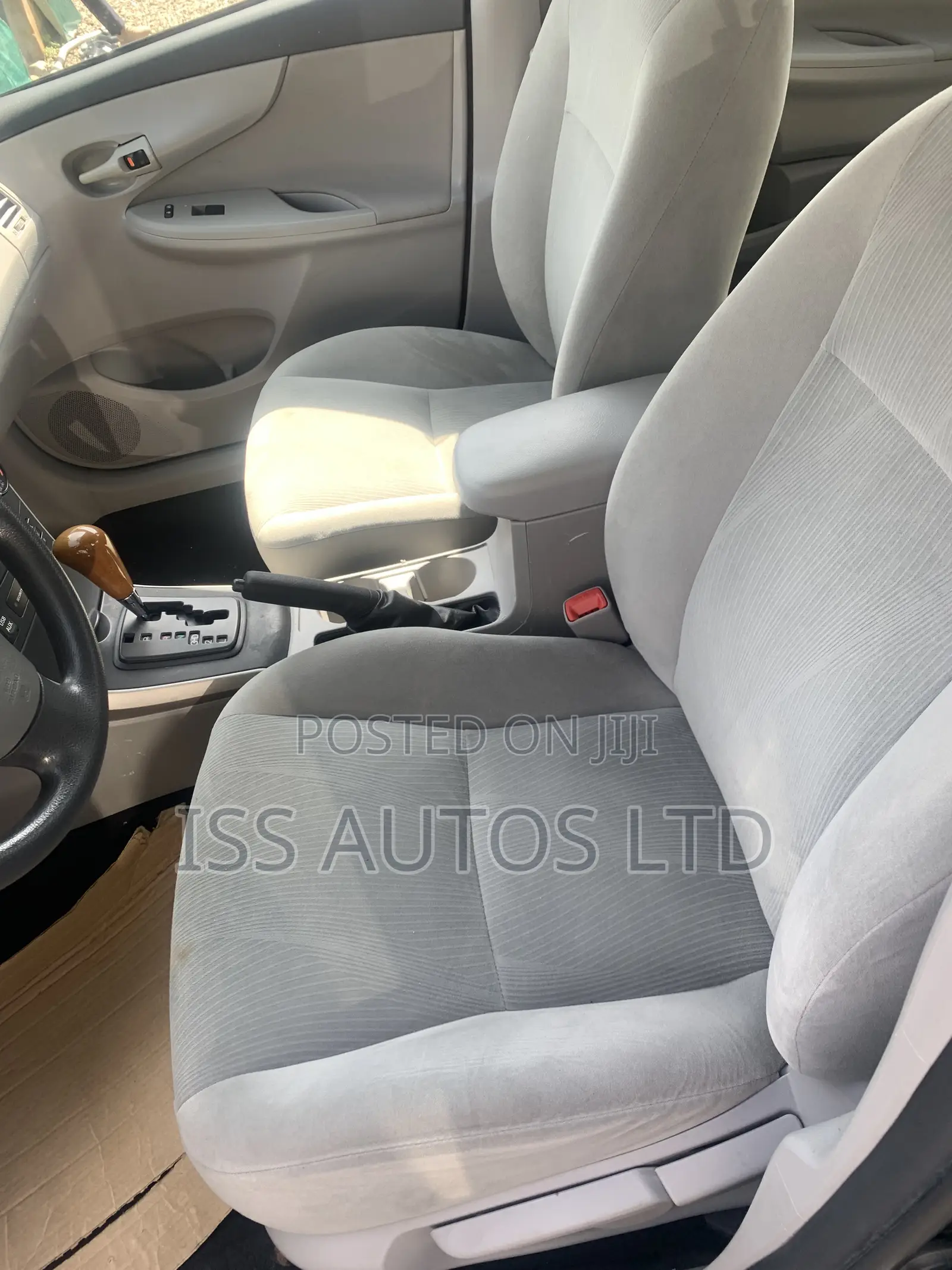 Toyota Corolla LE Special Edition 4dr Sedan (1.8L 4cyl 4A) 2013 Black