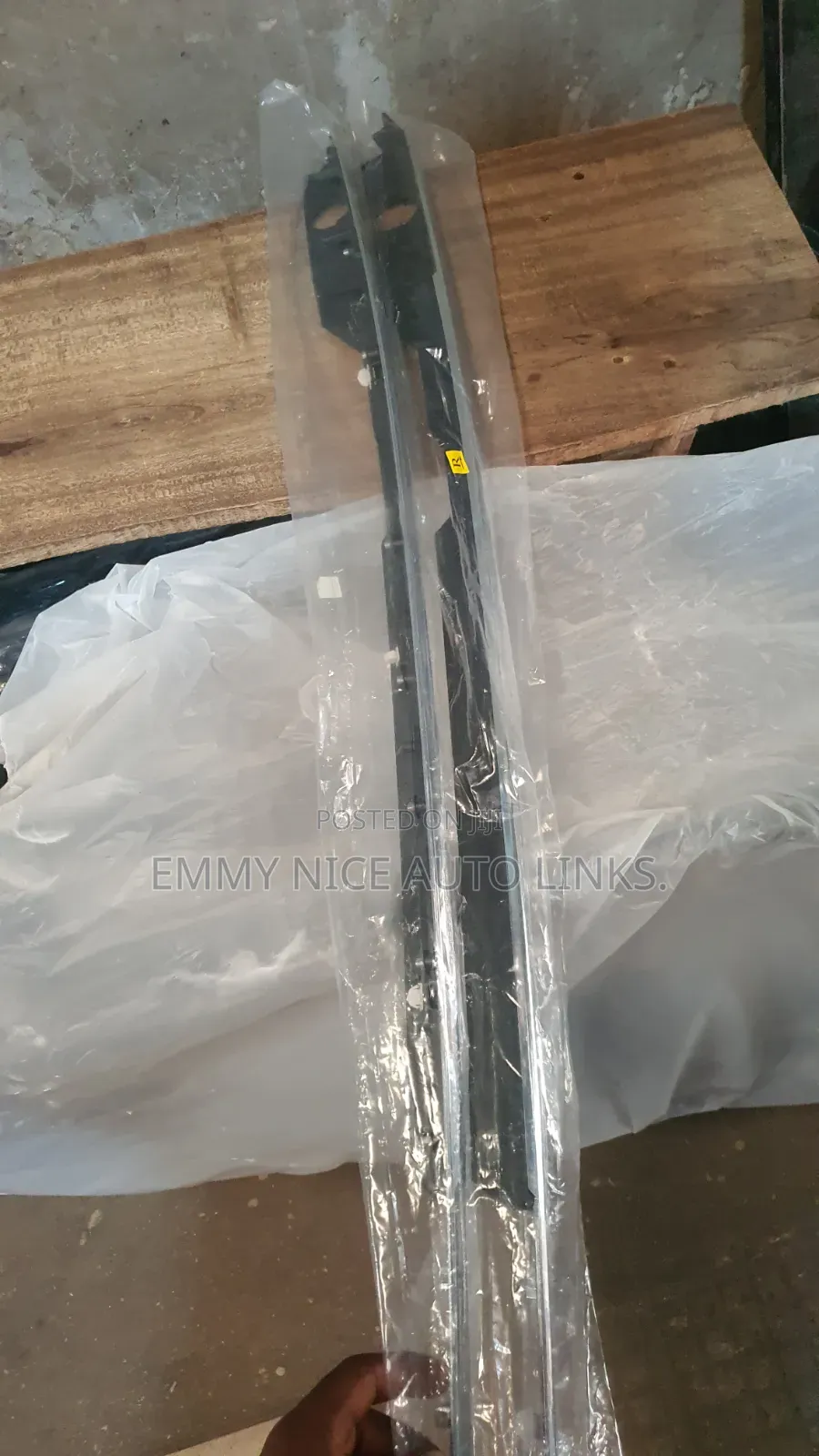 Fender Garnish (Chrome) Sonata 2021