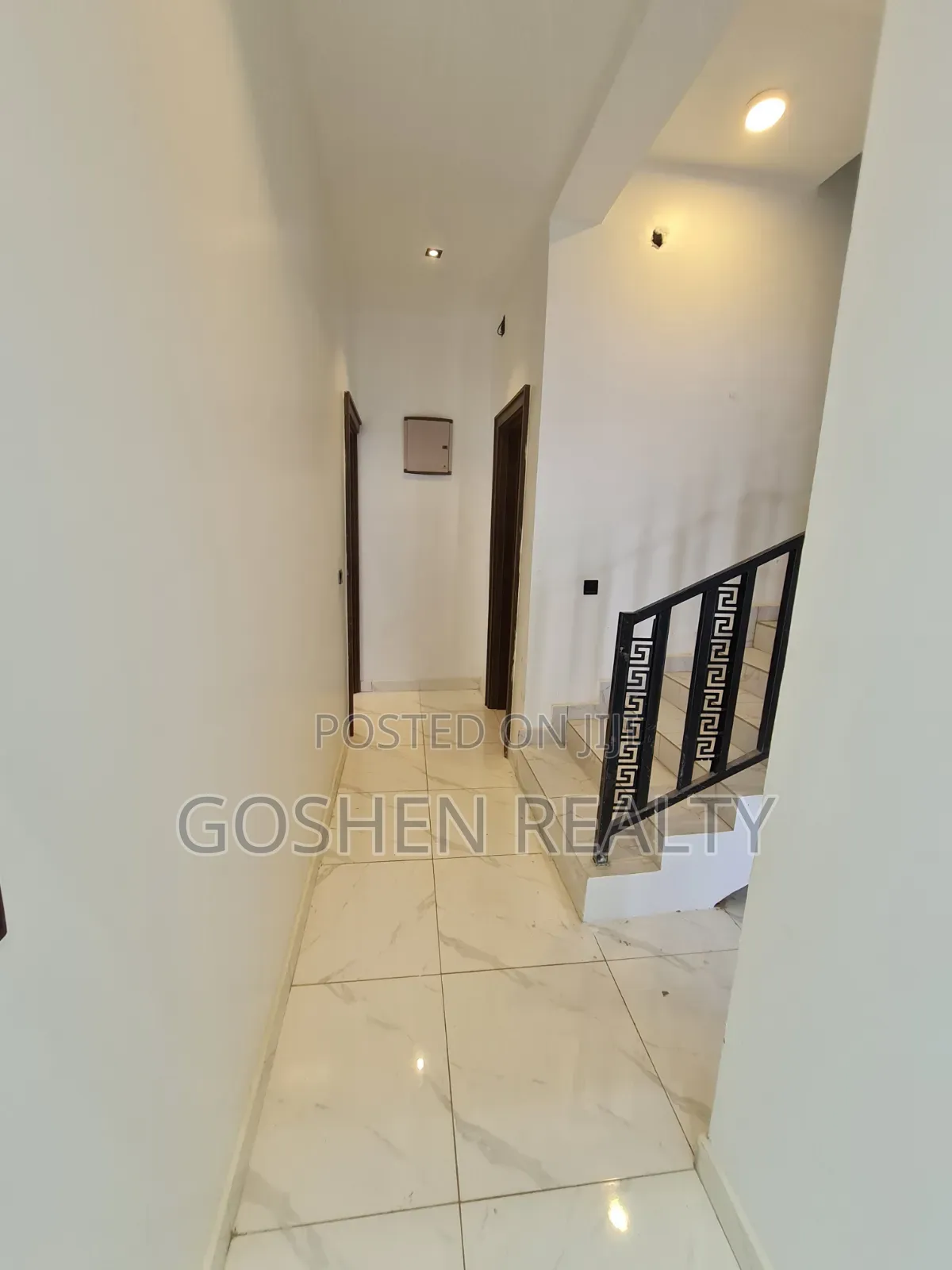 4bdrm Townhouse/Terrace in Gwarimpa Main, Gwarinpa for sale