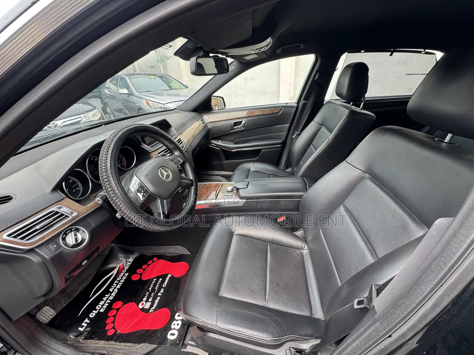 Mercedes-Benz E200 2014 Black