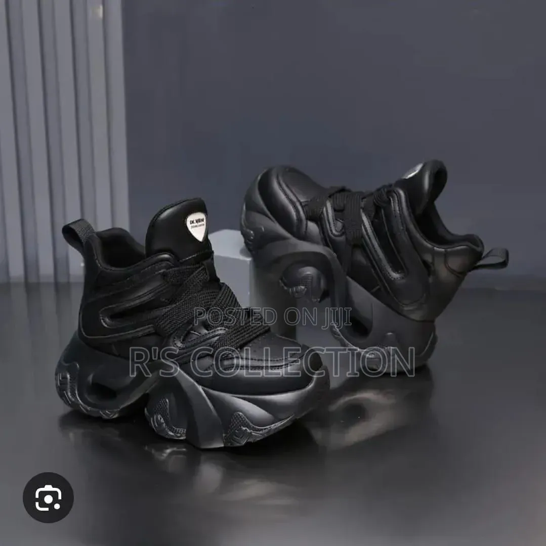 Ladies Fashion Design Shoes