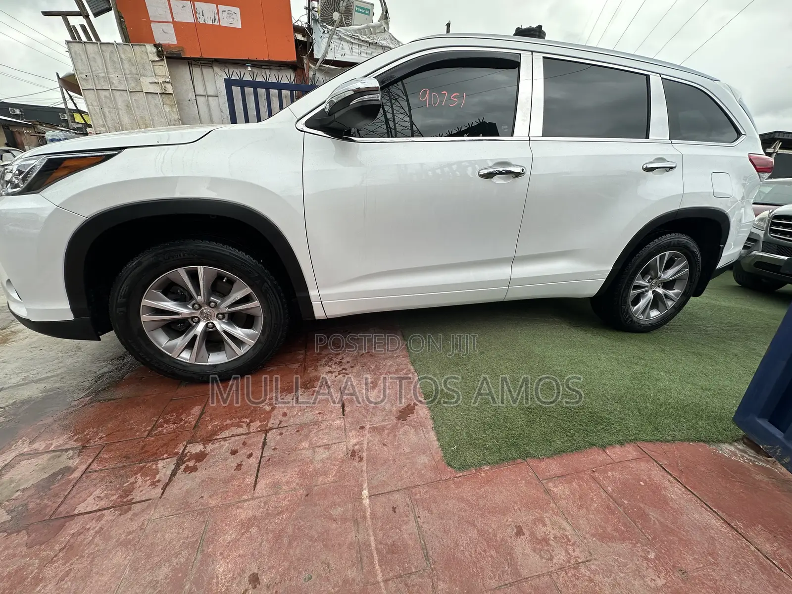 Toyota Highlander XLE 4dr SUV AWD (3.5L 6cyl 6A) 2015 White
