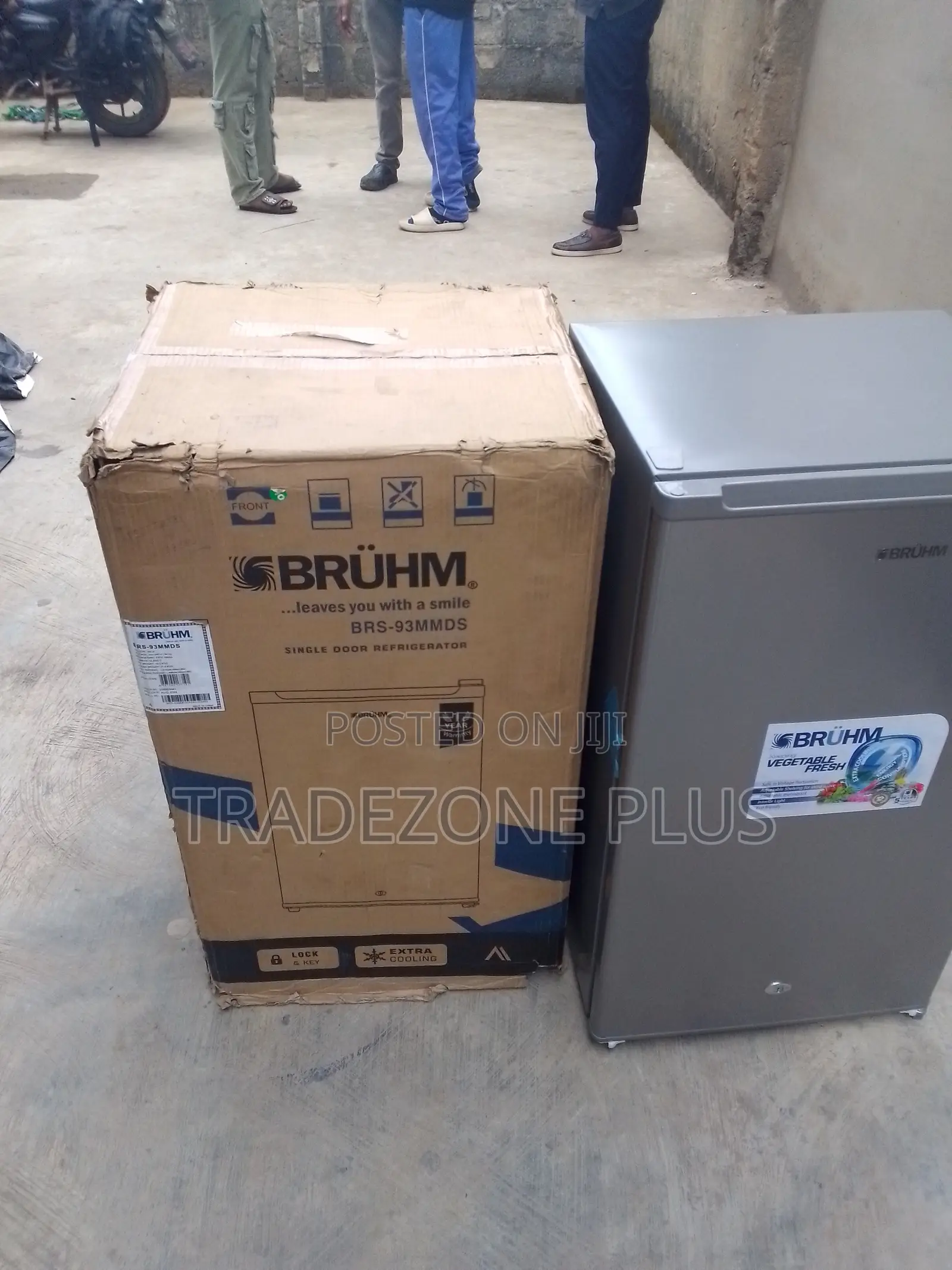 BRS-93MMDS Bruhm 93L Compact Single Door Fridge