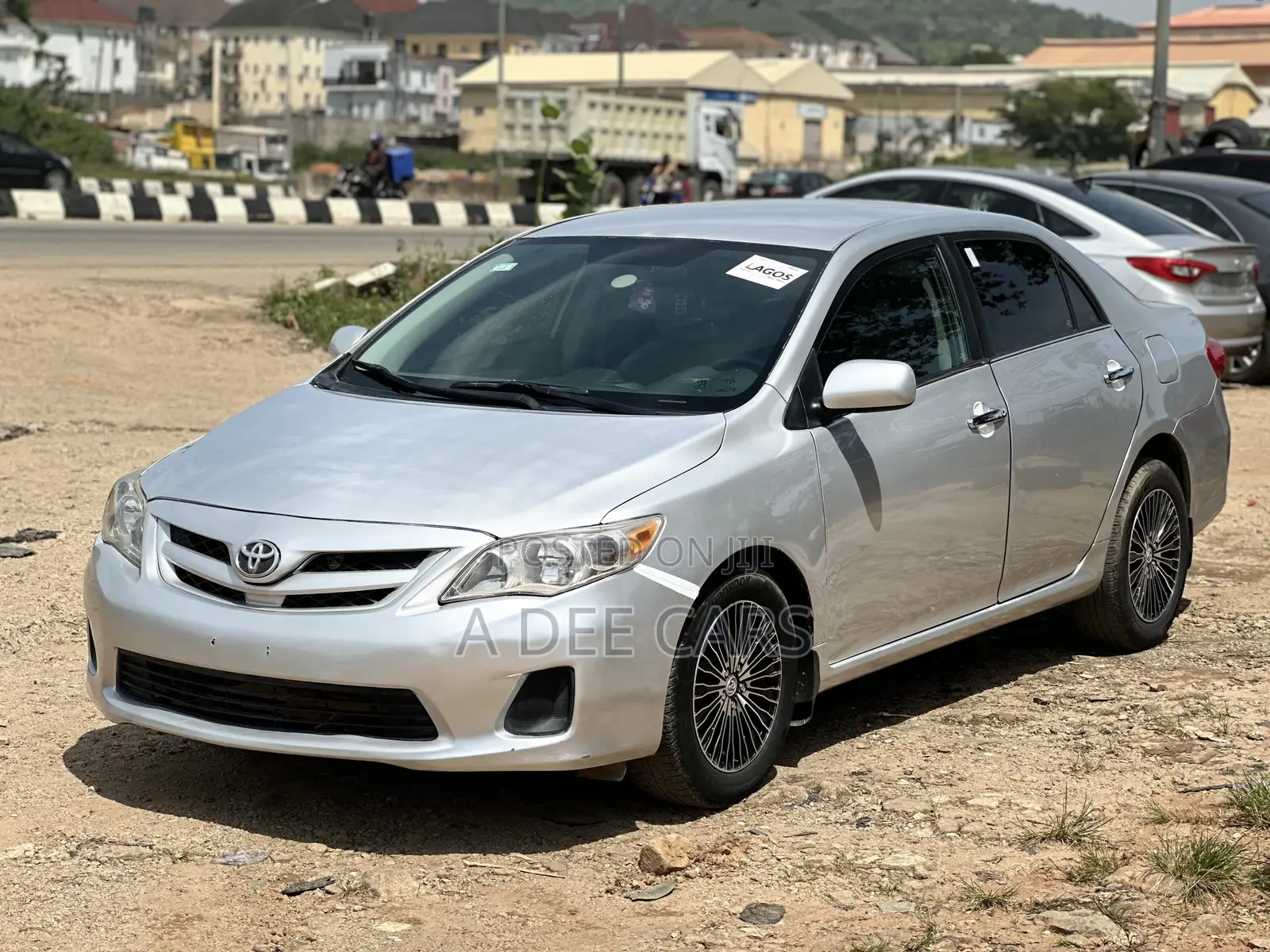 Toyota Corolla LE Special Edition 4dr Sedan (1.8L 4cyl 4A) 2013 Silver