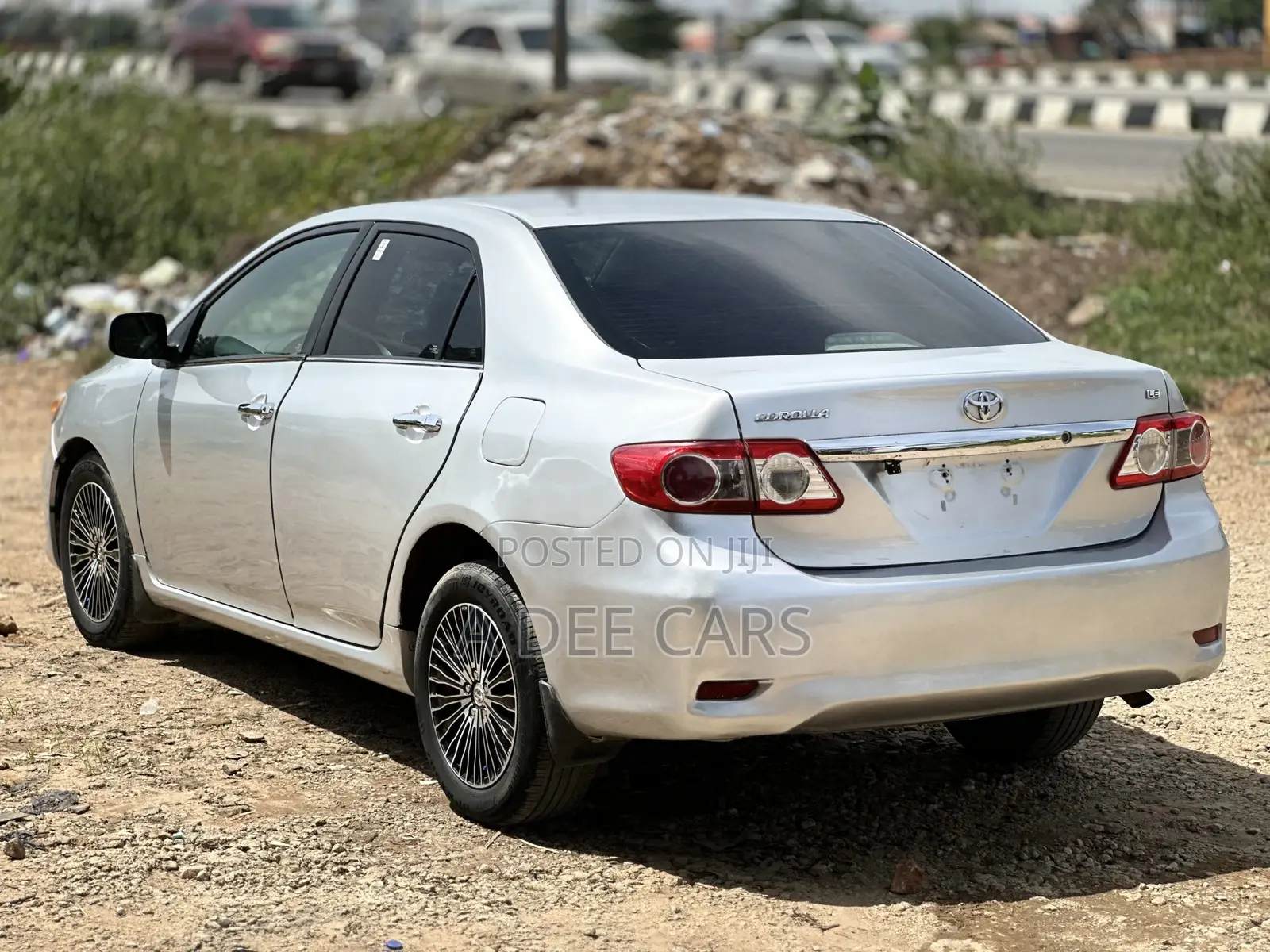 Toyota Corolla LE Special Edition 4dr Sedan (1.8L 4cyl 4A) 2013 Silver