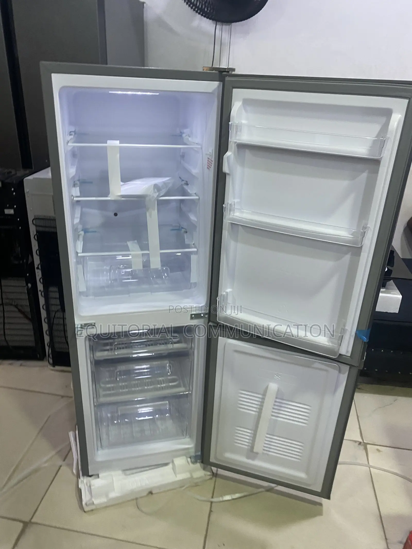 Skyrun 170L Bottom Freezer Fridge for Residential Use