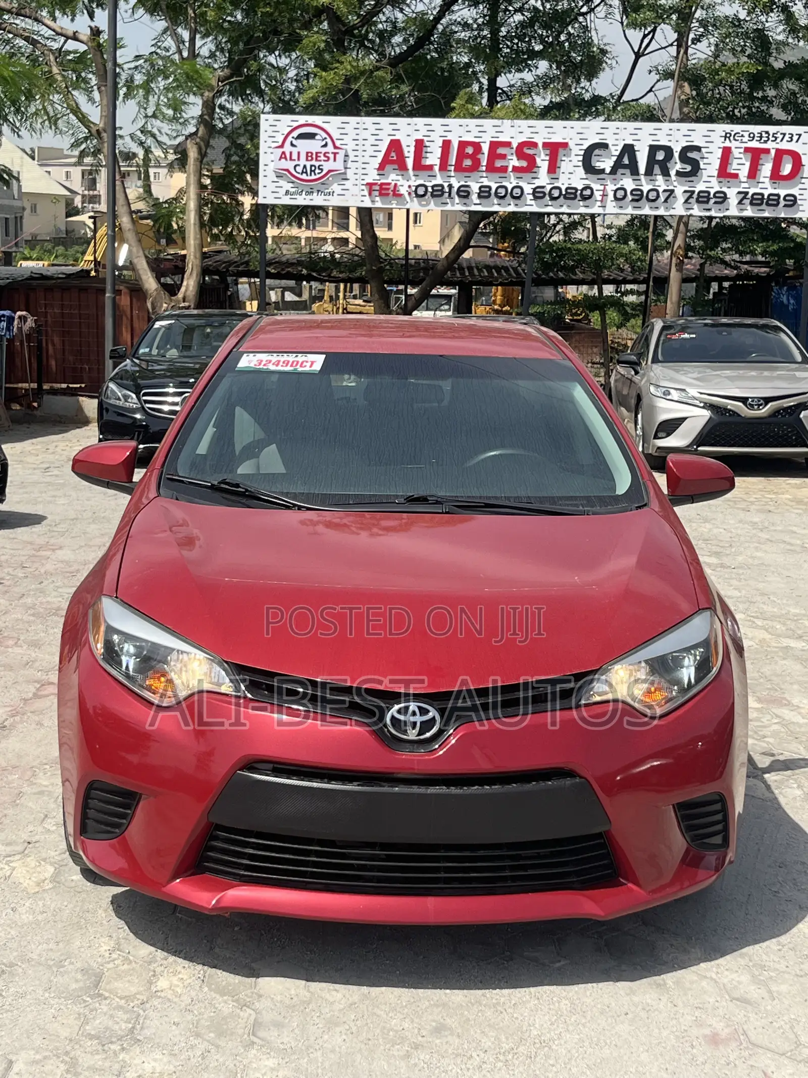 Toyota Corolla LE 4dr Sedan (1.8L 4cyl CVT) 2014 Red