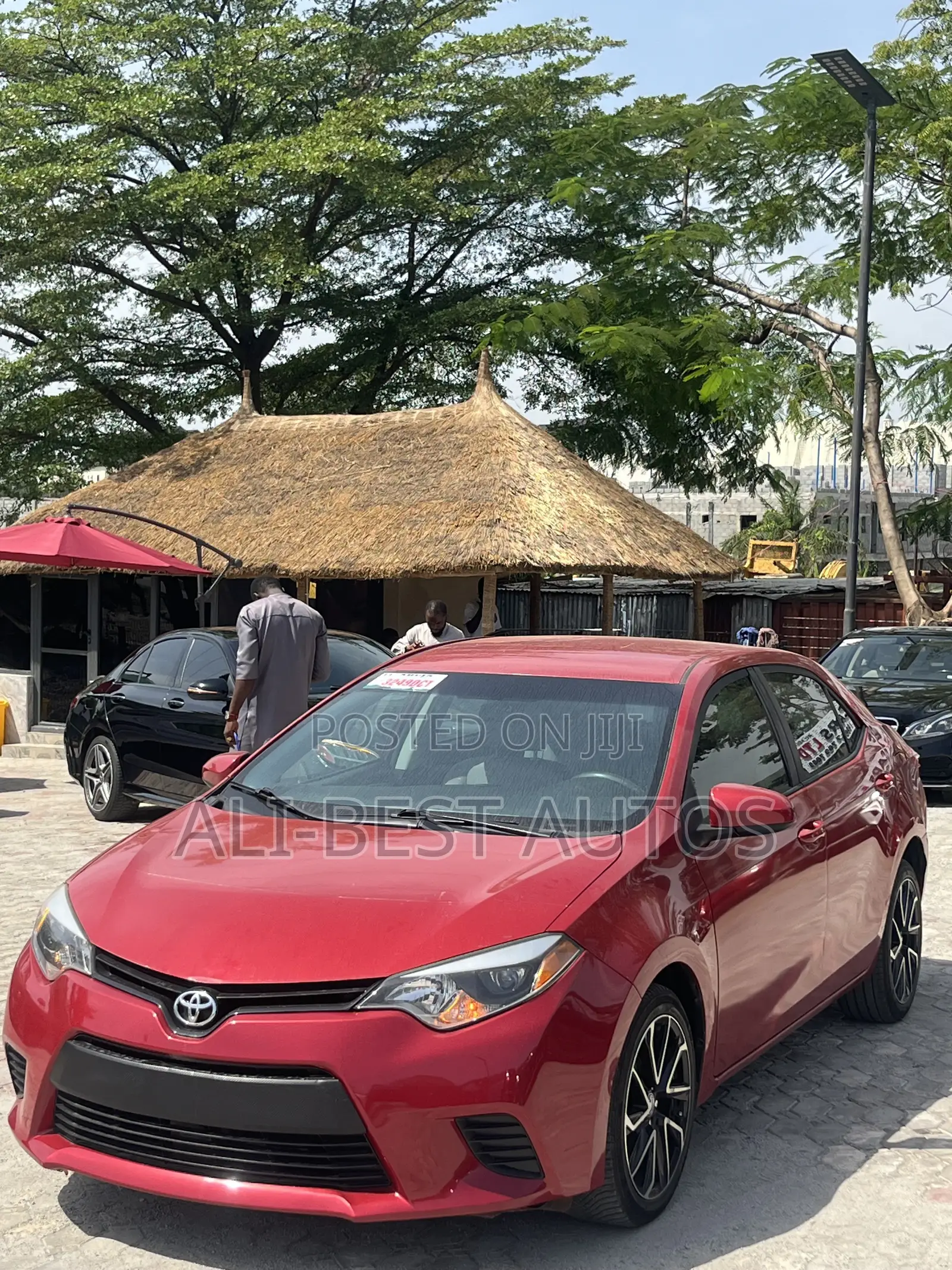 Toyota Corolla LE 4dr Sedan (1.8L 4cyl CVT) 2014 Red