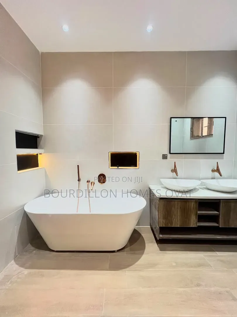 3bdrm Maisonette in Old Ikoyi Lagos for rent