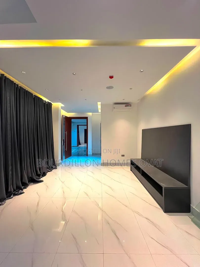 3bdrm Maisonette in Old Ikoyi Lagos for rent