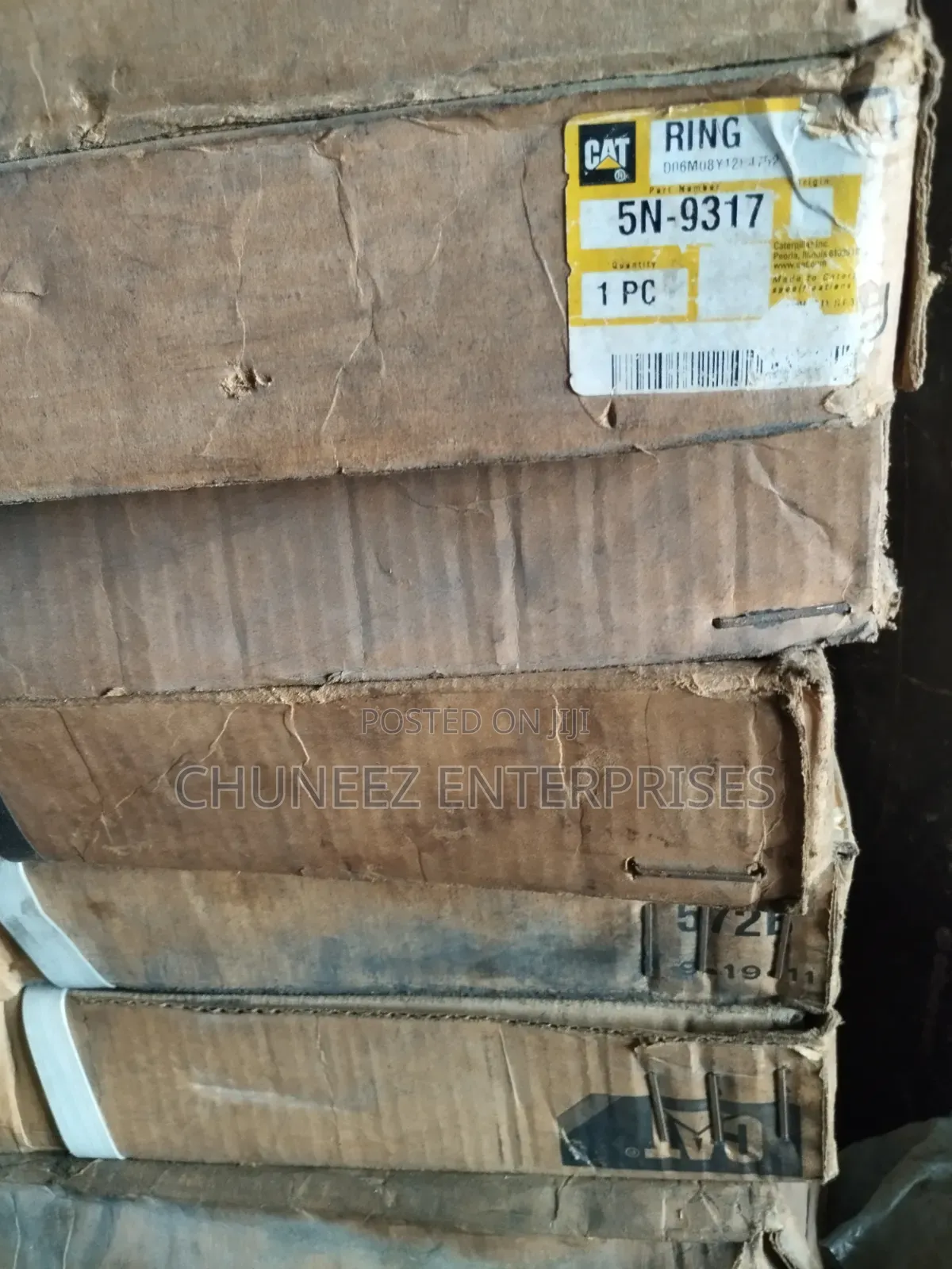 Caterpillar Ring (5n-9317)