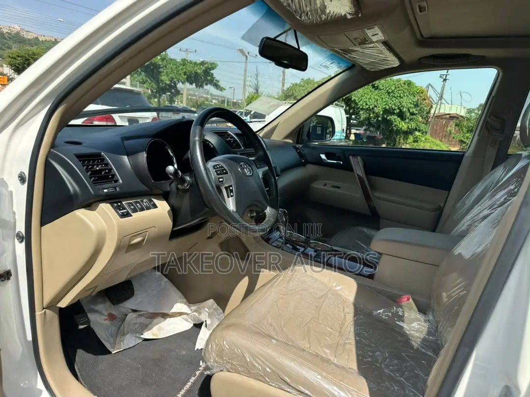Toyota Highlander 2013 White