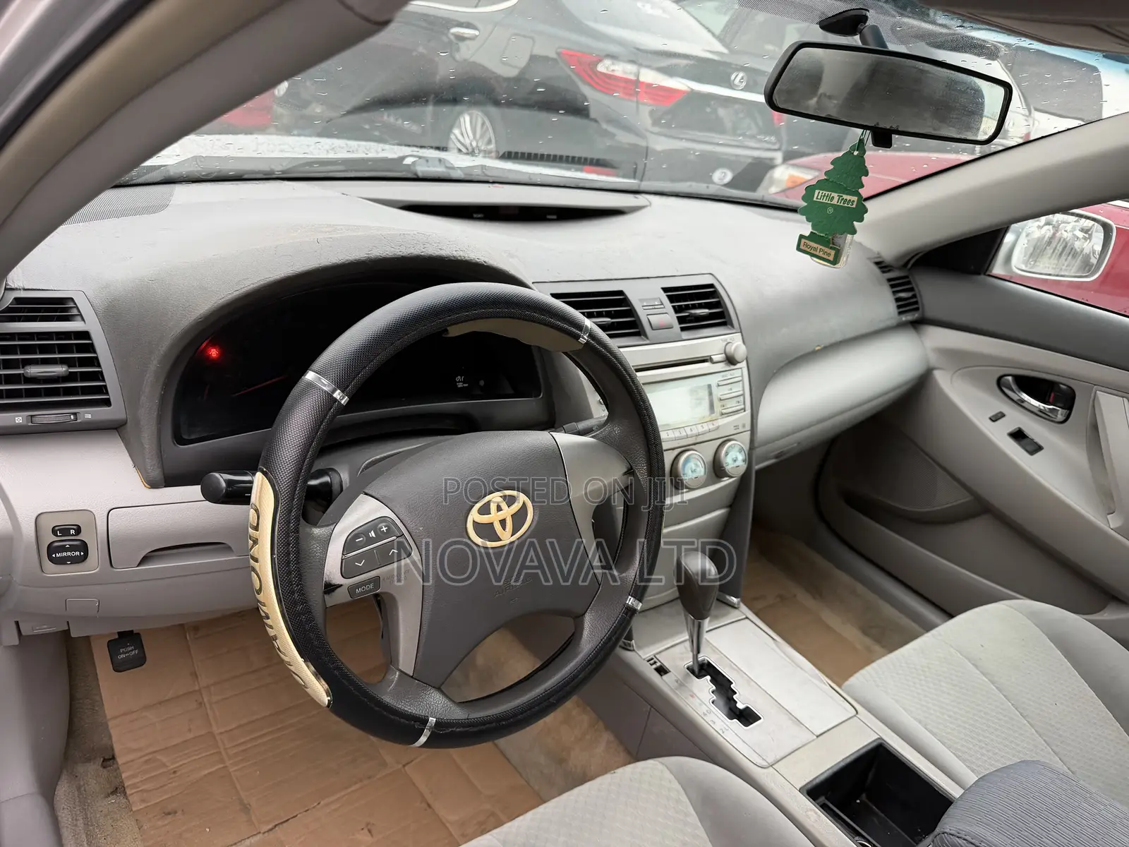 Toyota Camry LE 4dr Sedan (2.4L 4cyl 5A) 2009 Silver