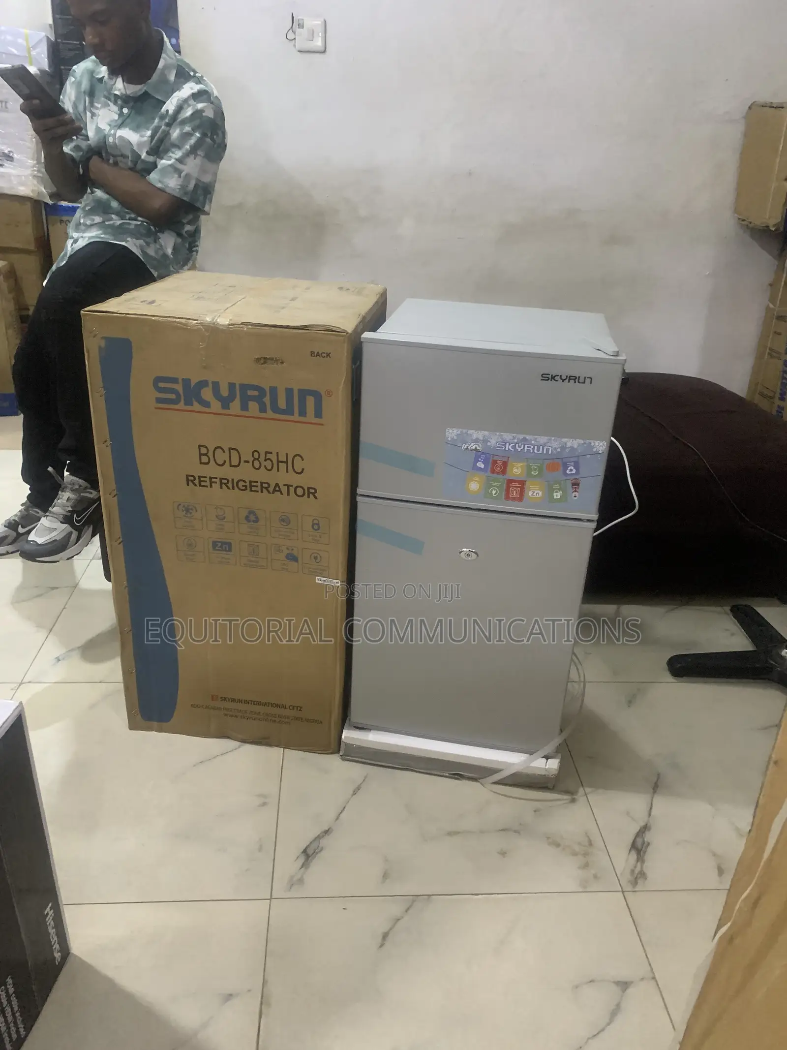 SKYRUN 85L Refrigerator – Smart Storage for Everyday Freshness