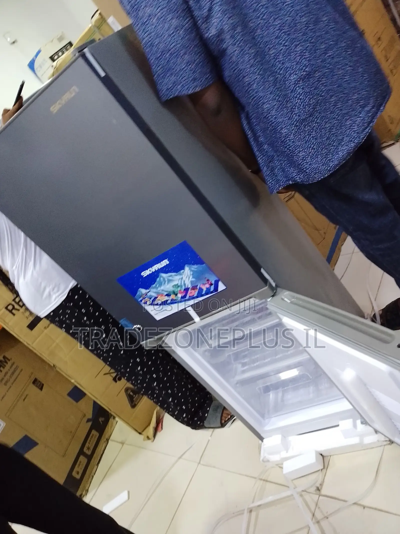 Skyrun 170L Twin-Section Fridge BCD-170K for Everyday Food Storage