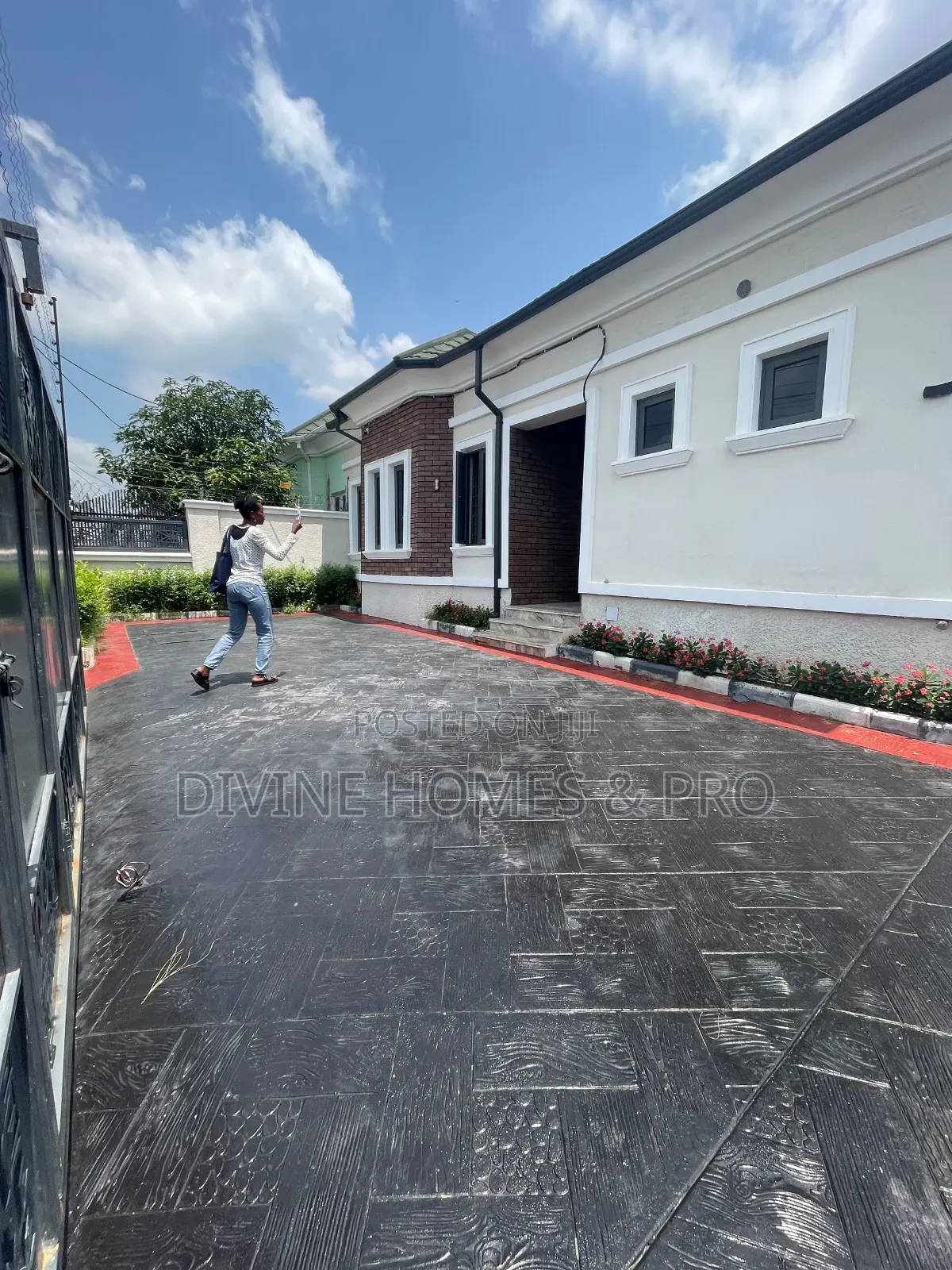 3bdrm Bungalow in Dantata, Kubwa for sale