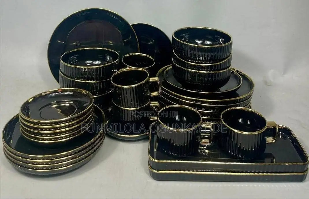 32pcs Luxury Gold-Rimmed Dinner Set
