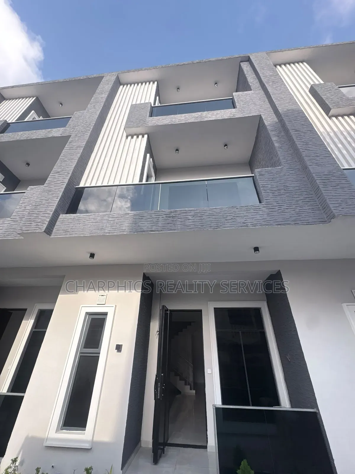 4bdrm Duplex in Victoria Island Extension for sale
