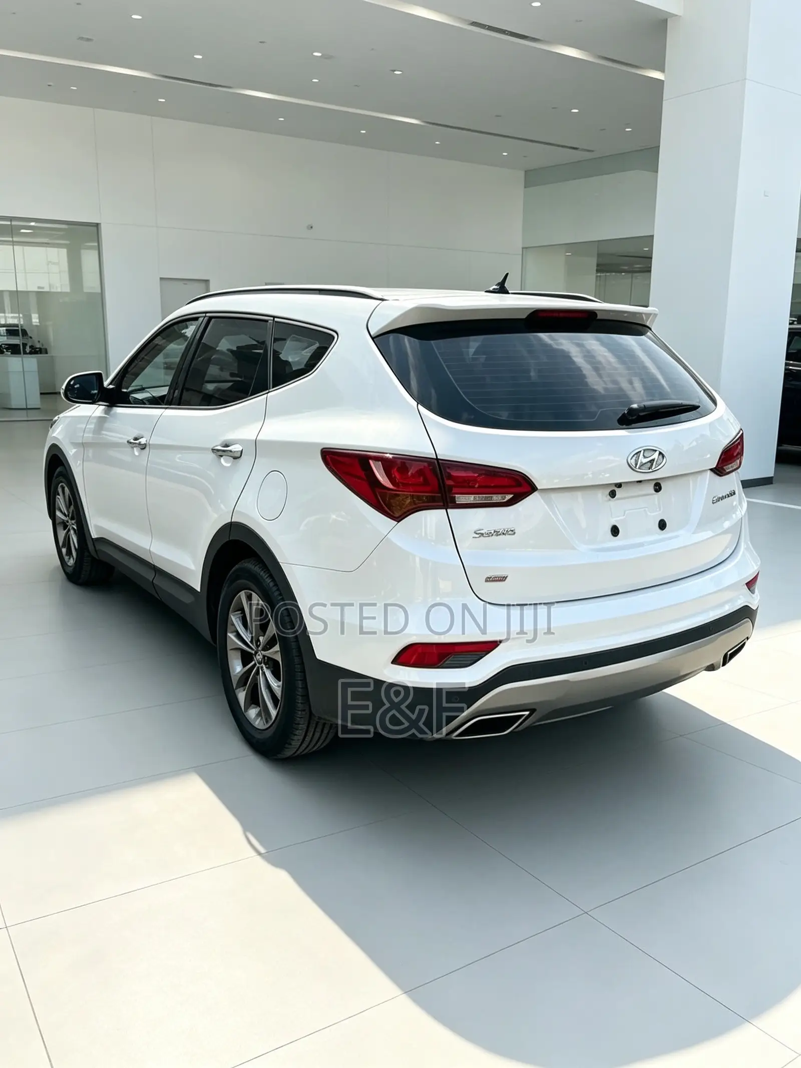 Hyundai Santa Fe 2017 White