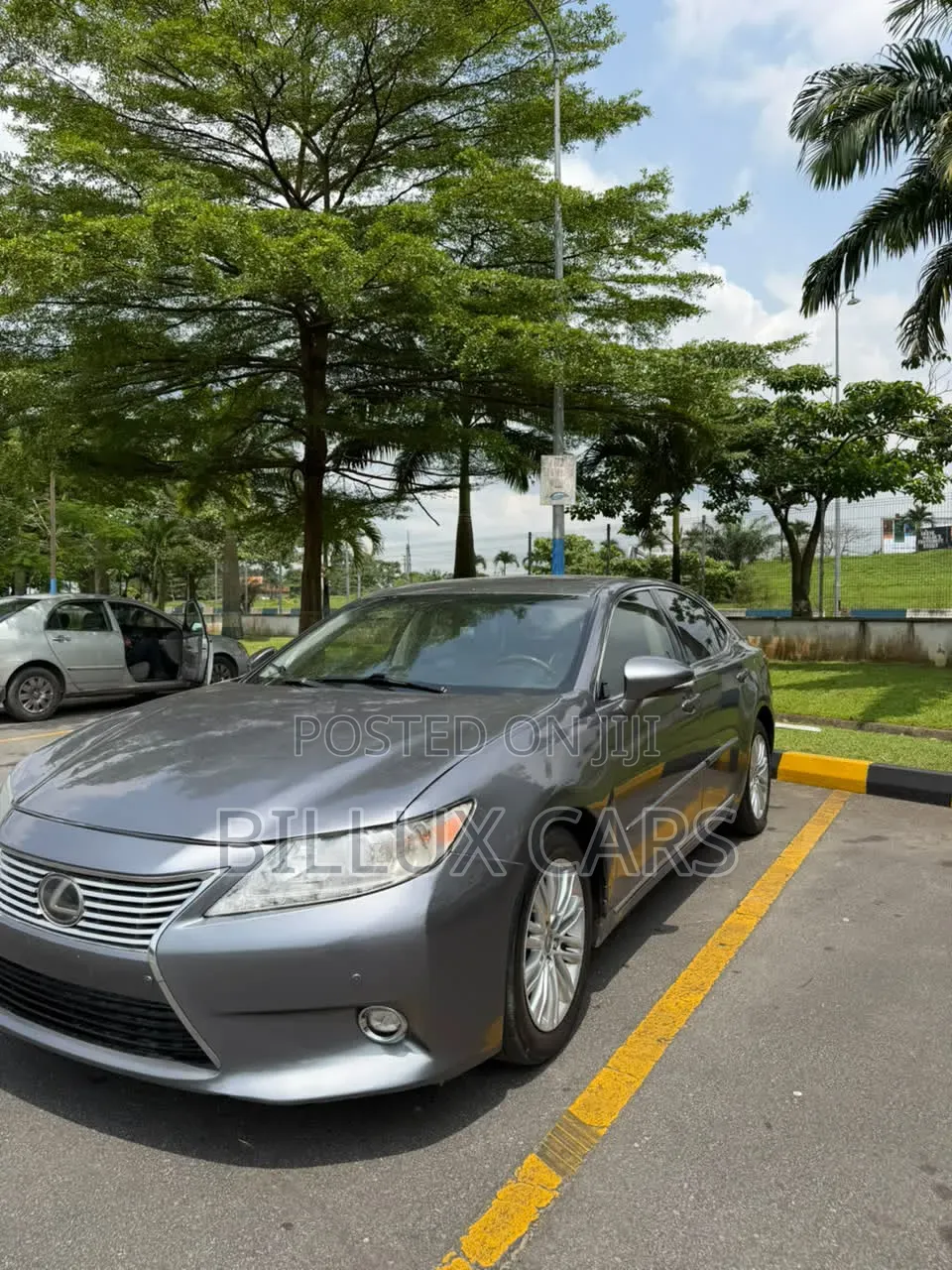 Lexus ES 350 FWD 2014 Gray