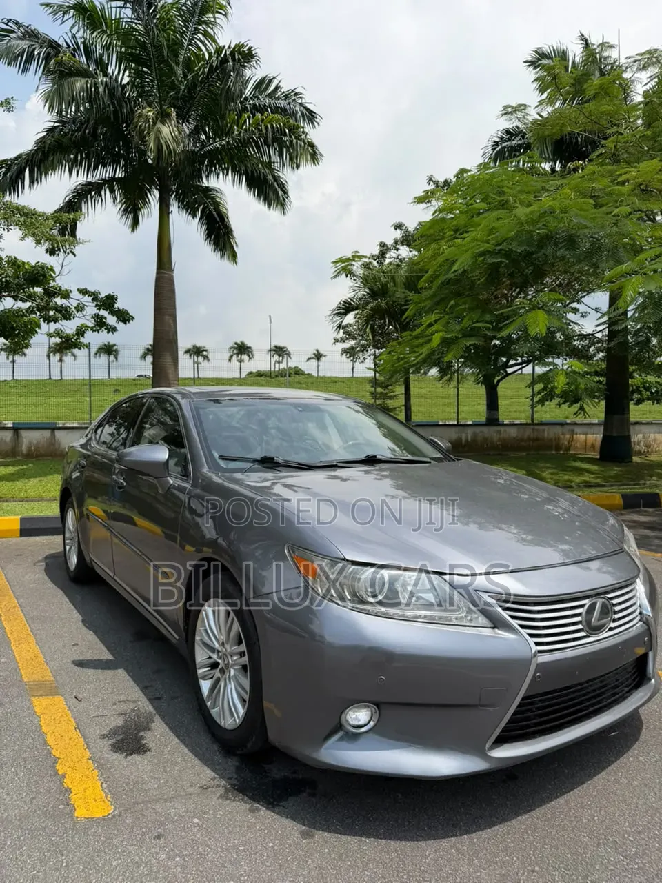 Lexus ES 350 FWD 2014 Gray