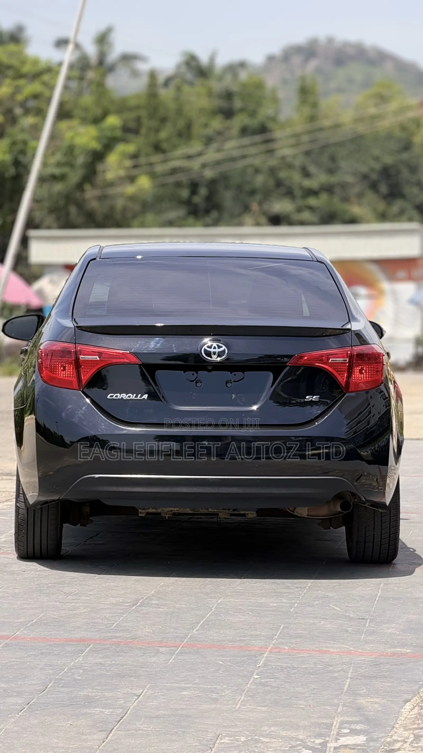 Toyota Corolla SE Special Edition 4dr Sedan (1.8L 4cyl CVT) 2017 Black