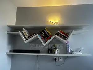 Modern Zigzag Wall-Mounted Bookshelf With Floating Shelves