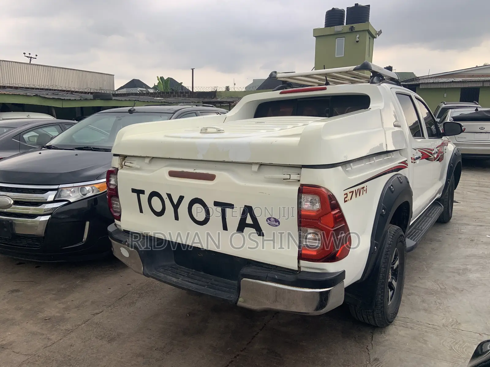 Toyota Hilux 2012 White