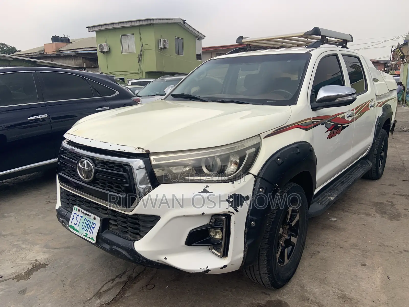Toyota Hilux 2012 White