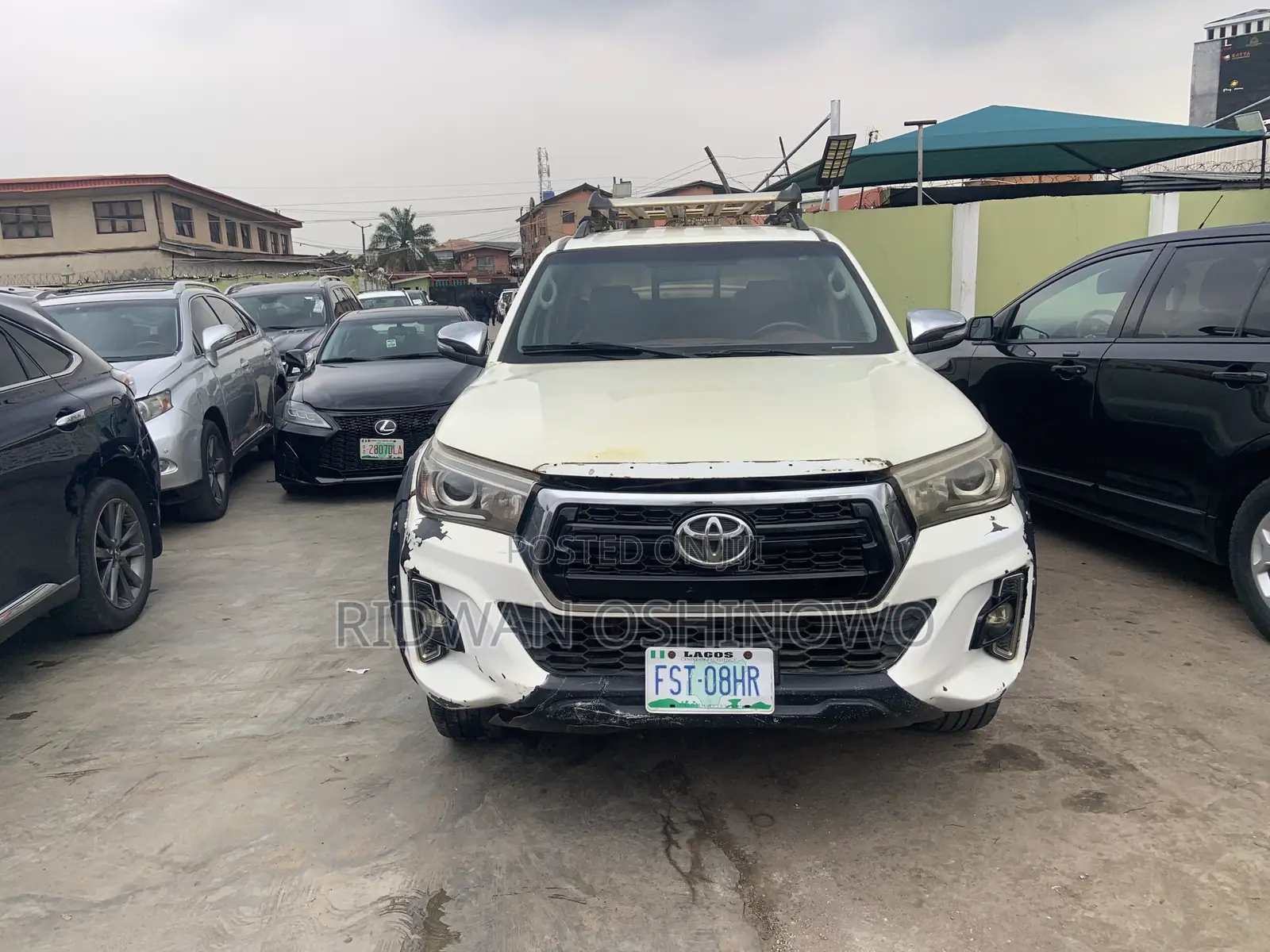 Toyota Hilux 2012 White