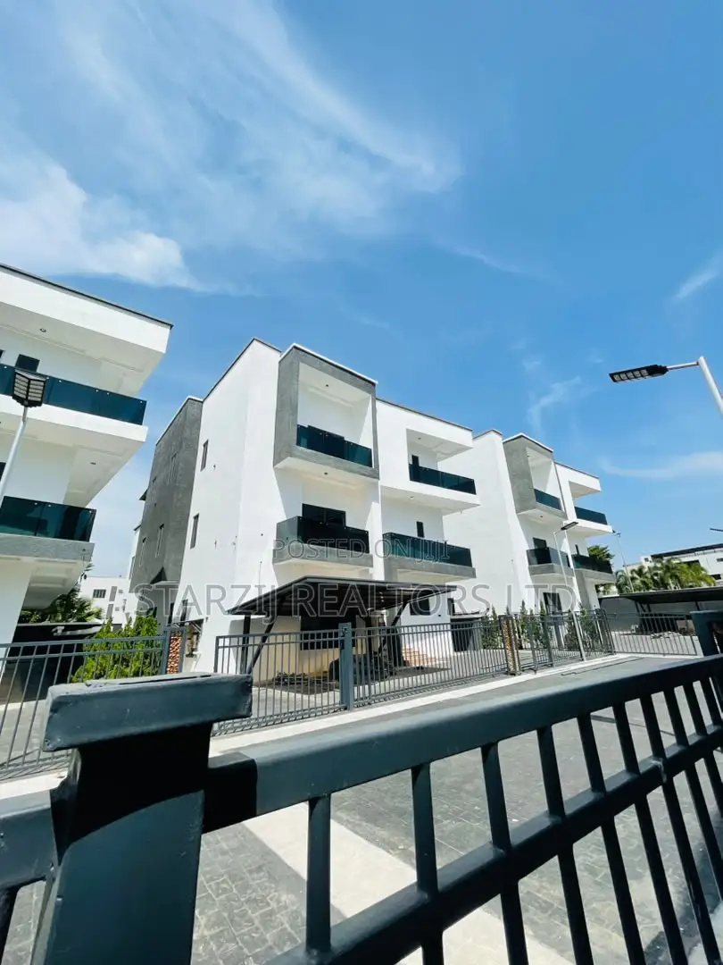6bdrm Villa in Katampe Extension for sale